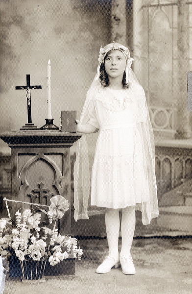 1935_theresa_comm_2.jpg