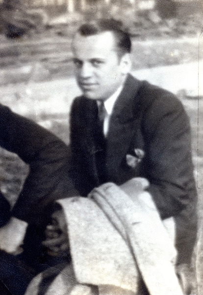 1936_circa_tony_02.jpg